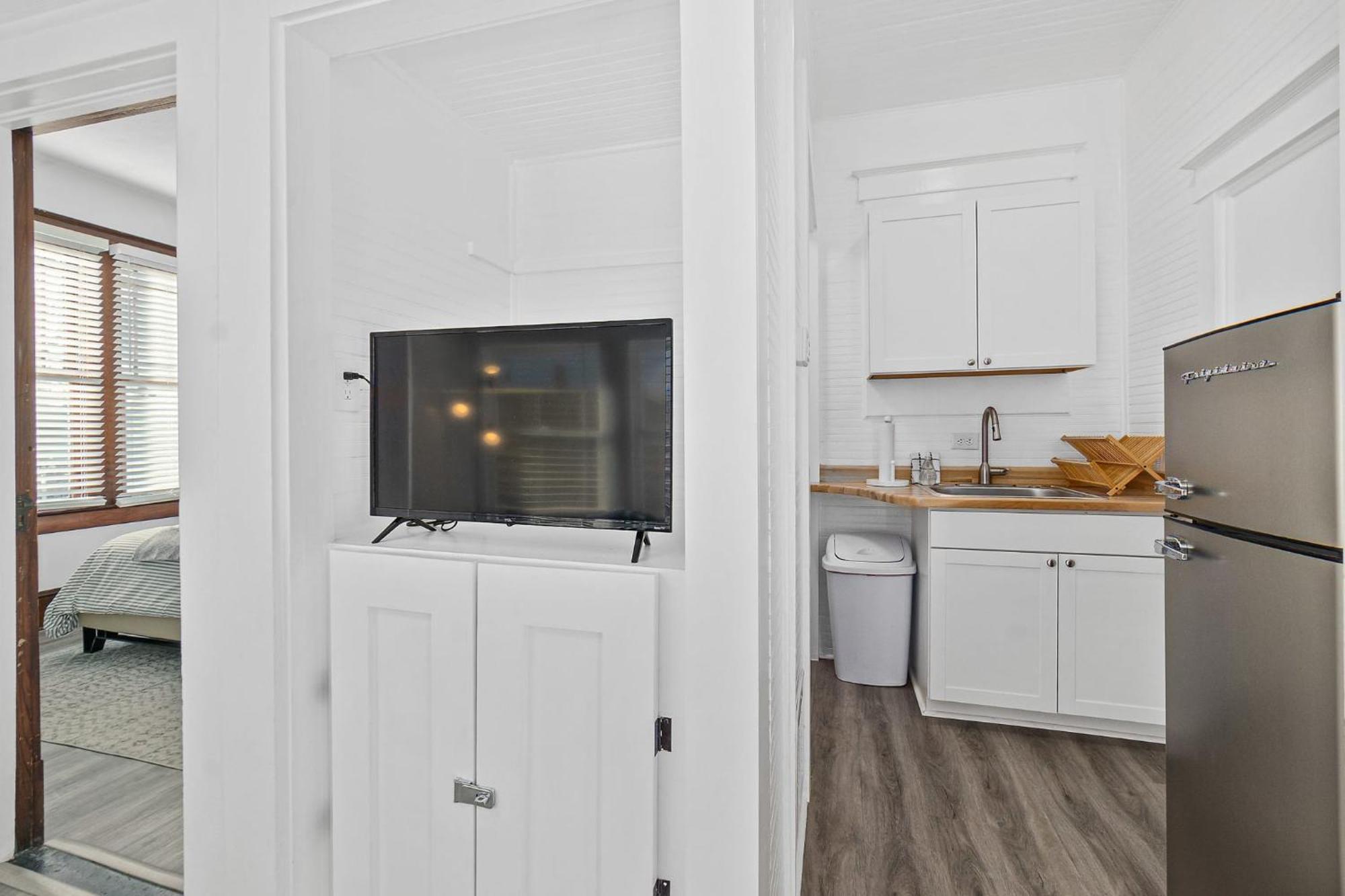 Old Mission Guest Suite - Charming Apartment, 15 Min Walk To Downtown! Сейнт-Огастін Екстер'єр фото